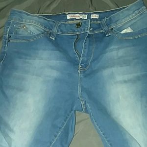 Ymi Wanna Betta Butt Lift Stretch Jeans Size 11